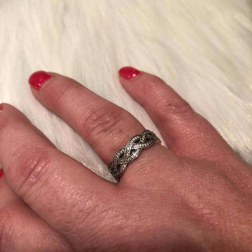 Stunning pave Braided Ring - Picture 4 of 7